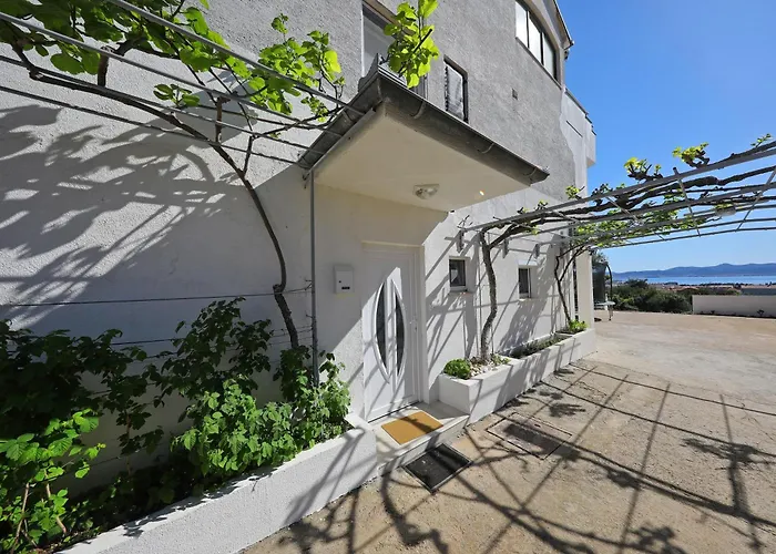Magic Blue Sky Apartment